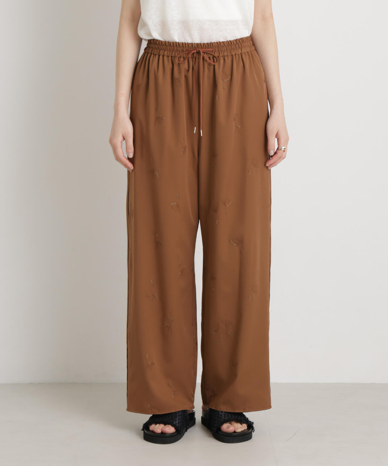 刺繍ツイルイージーワイドパンツ(セットアップ可) 6696127316