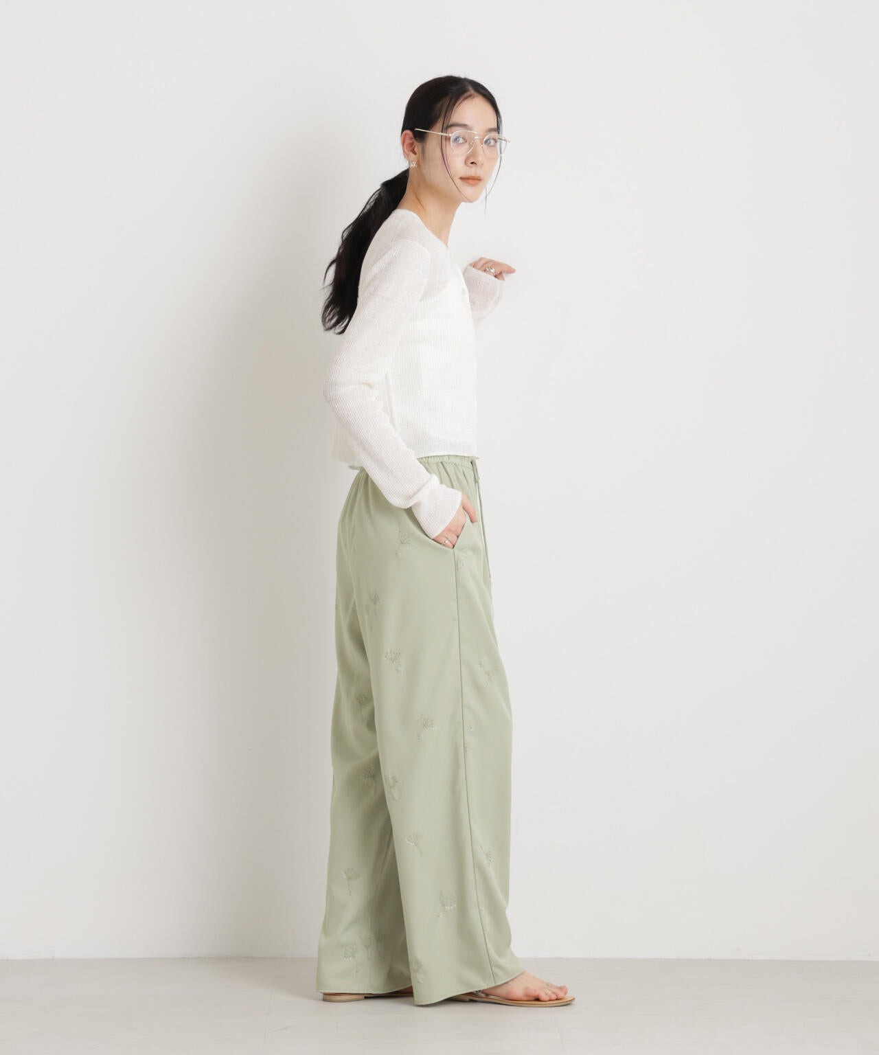 刺繍ツイルイージーワイドパンツ(セットアップ可) 6696127316