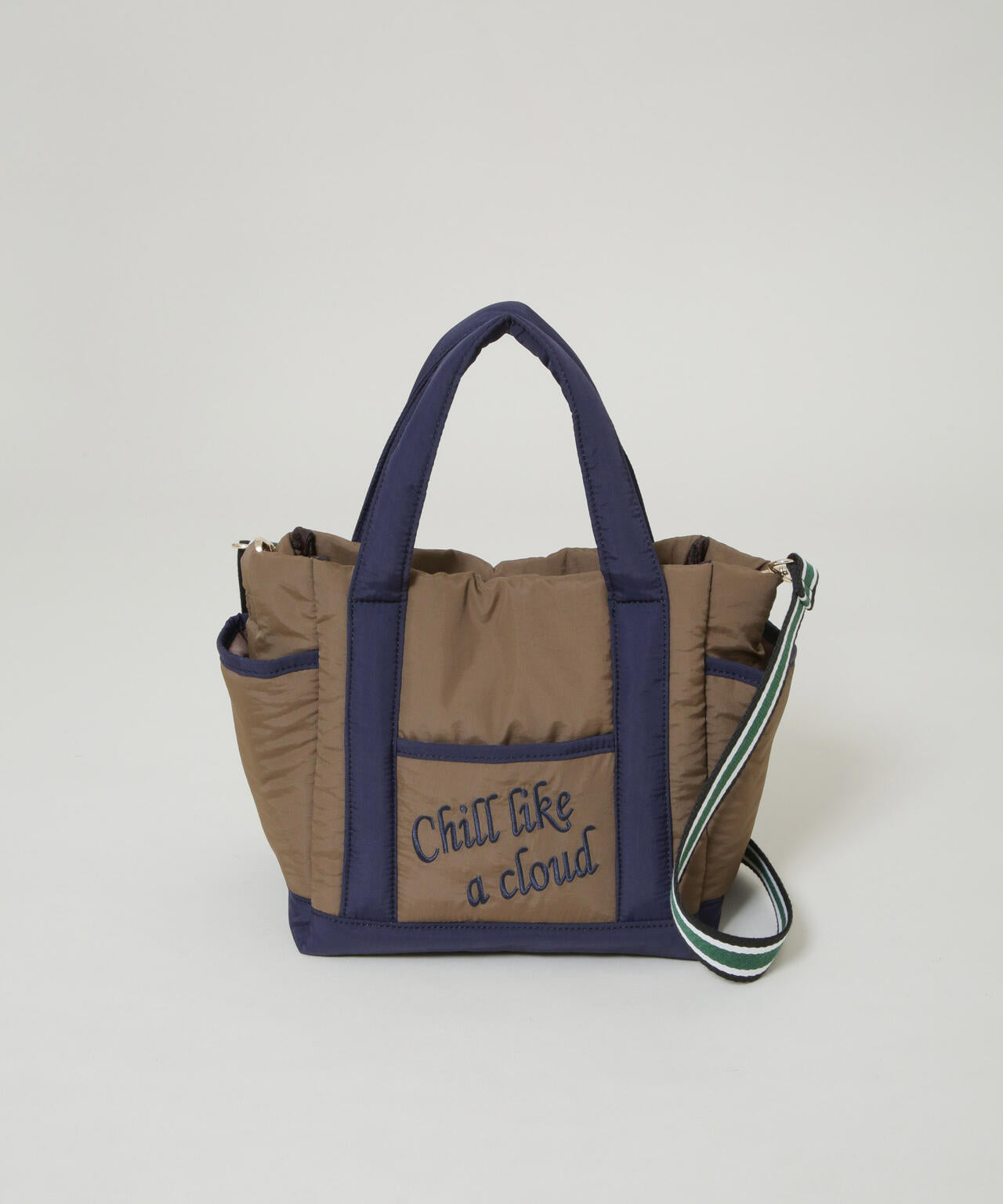 刺繍入りパフトート 6696132306