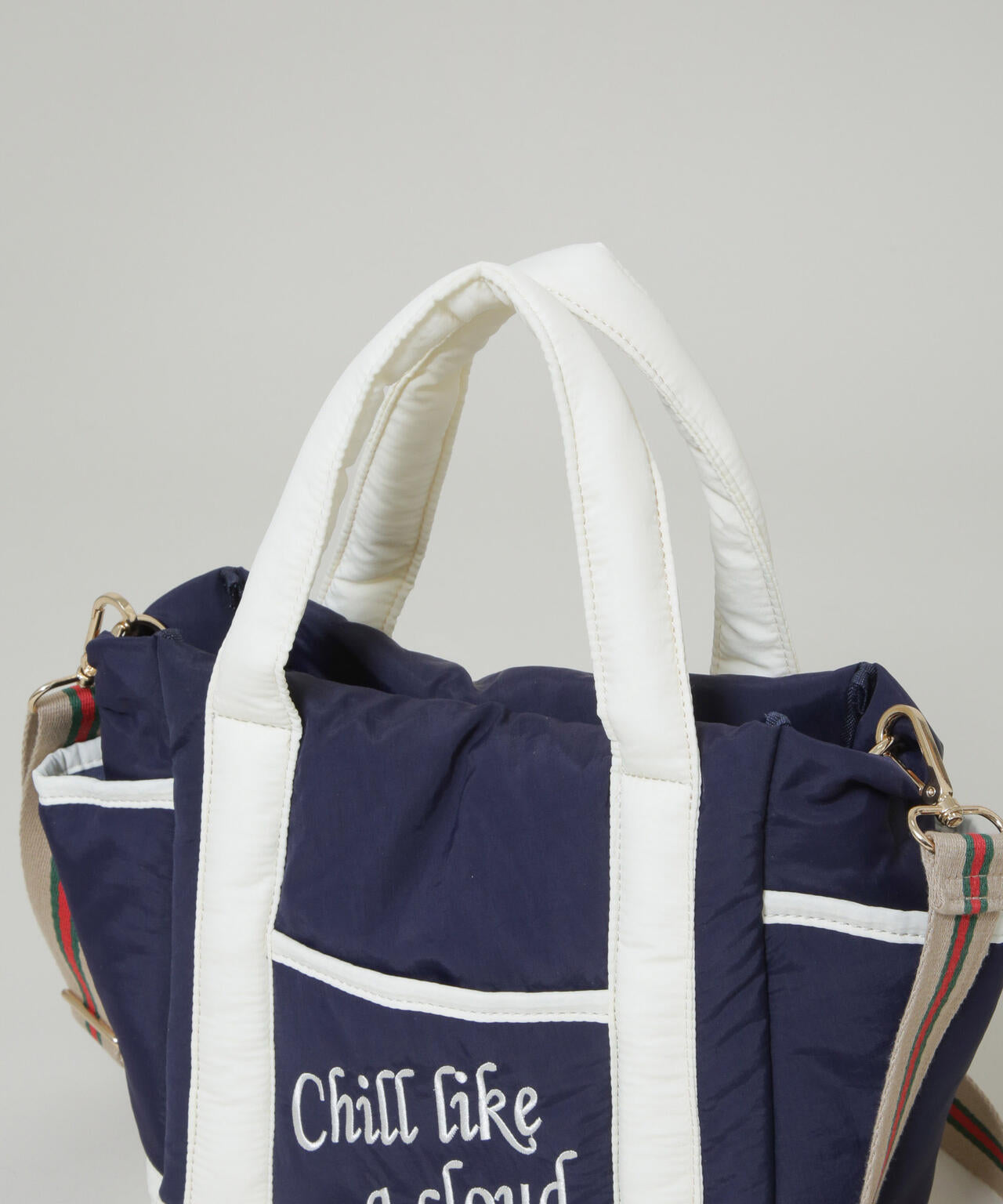 刺繍入りパフトート 6696132306