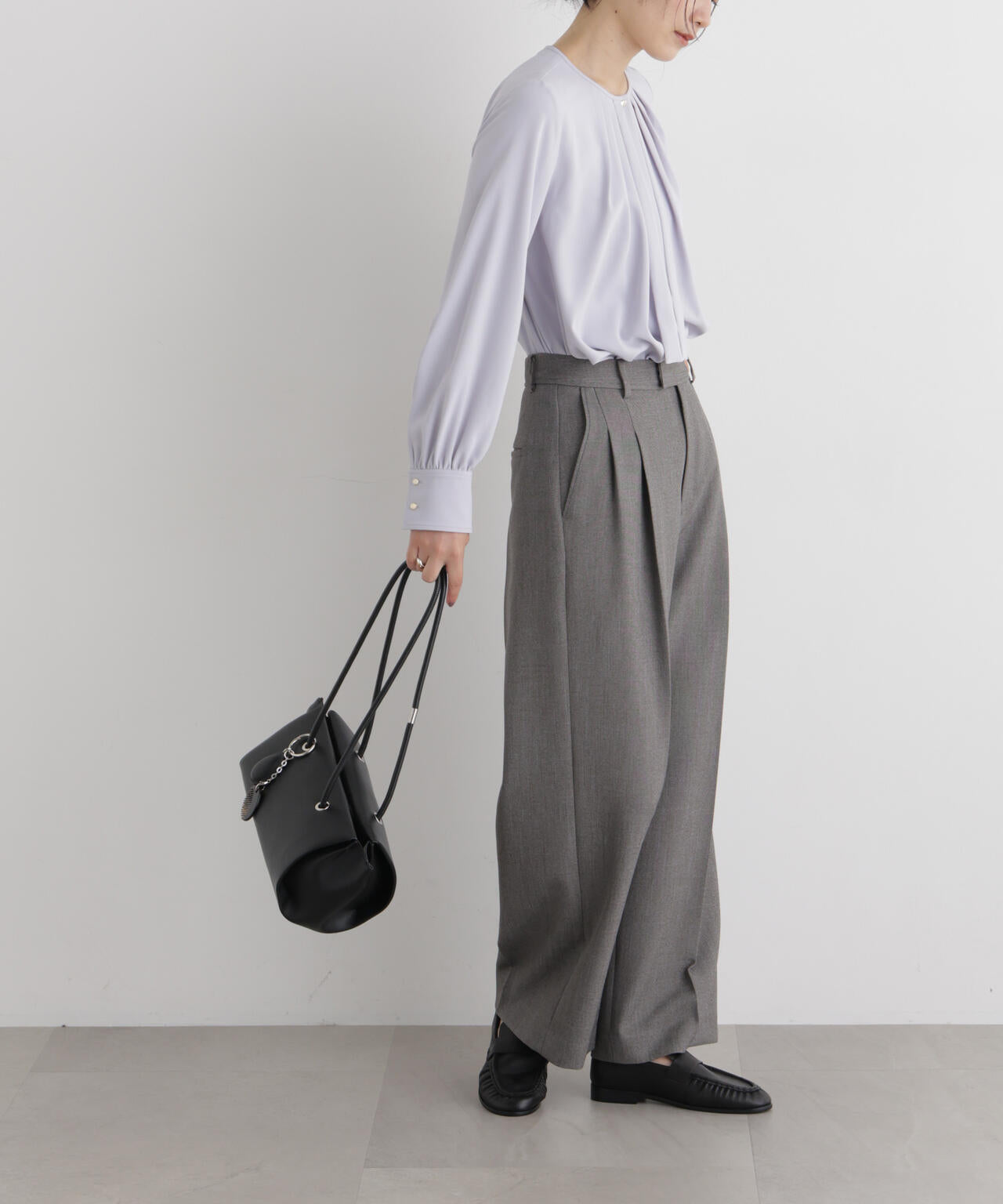 シャンブレーシャークスキンタックセミワイドパンツ(セットアップ可) 6696227302