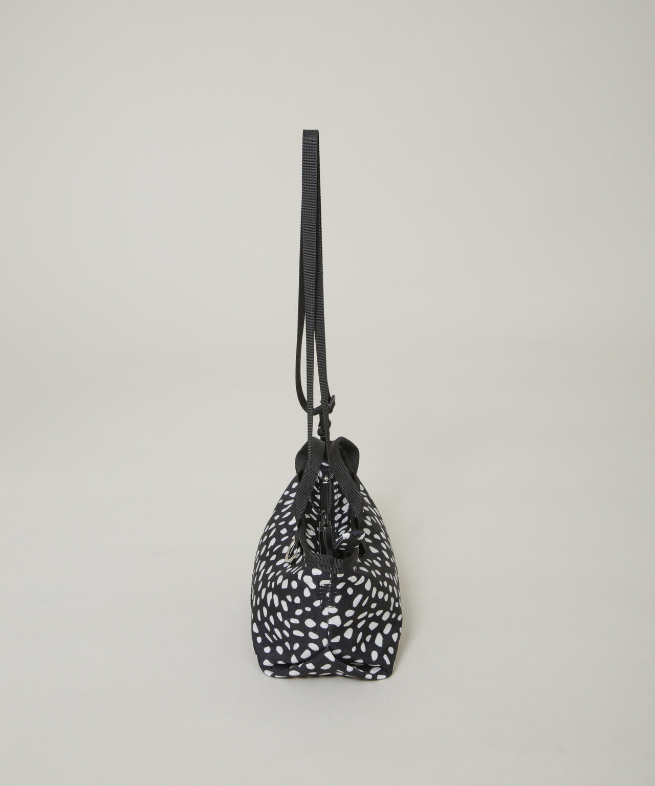 OUTDOOR PRODUCTS/【別注】OUTDOOR PRODUCTS Boat Shaped Mini Bag 6696232305