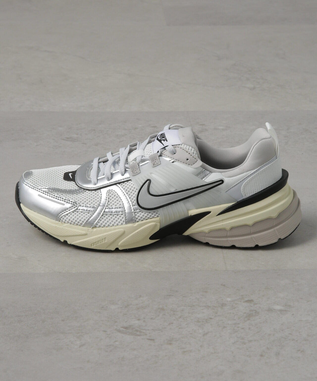 NIKE/ナイキ ウィメンズ V2K ラン 6704134075
