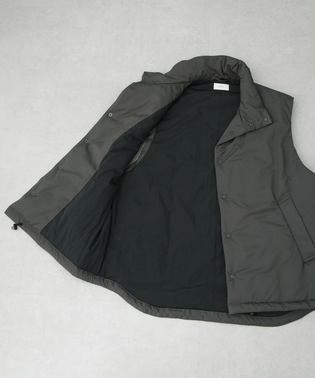 ATON/VINTAGE NYLON TWILL PADDED VT 6704225003