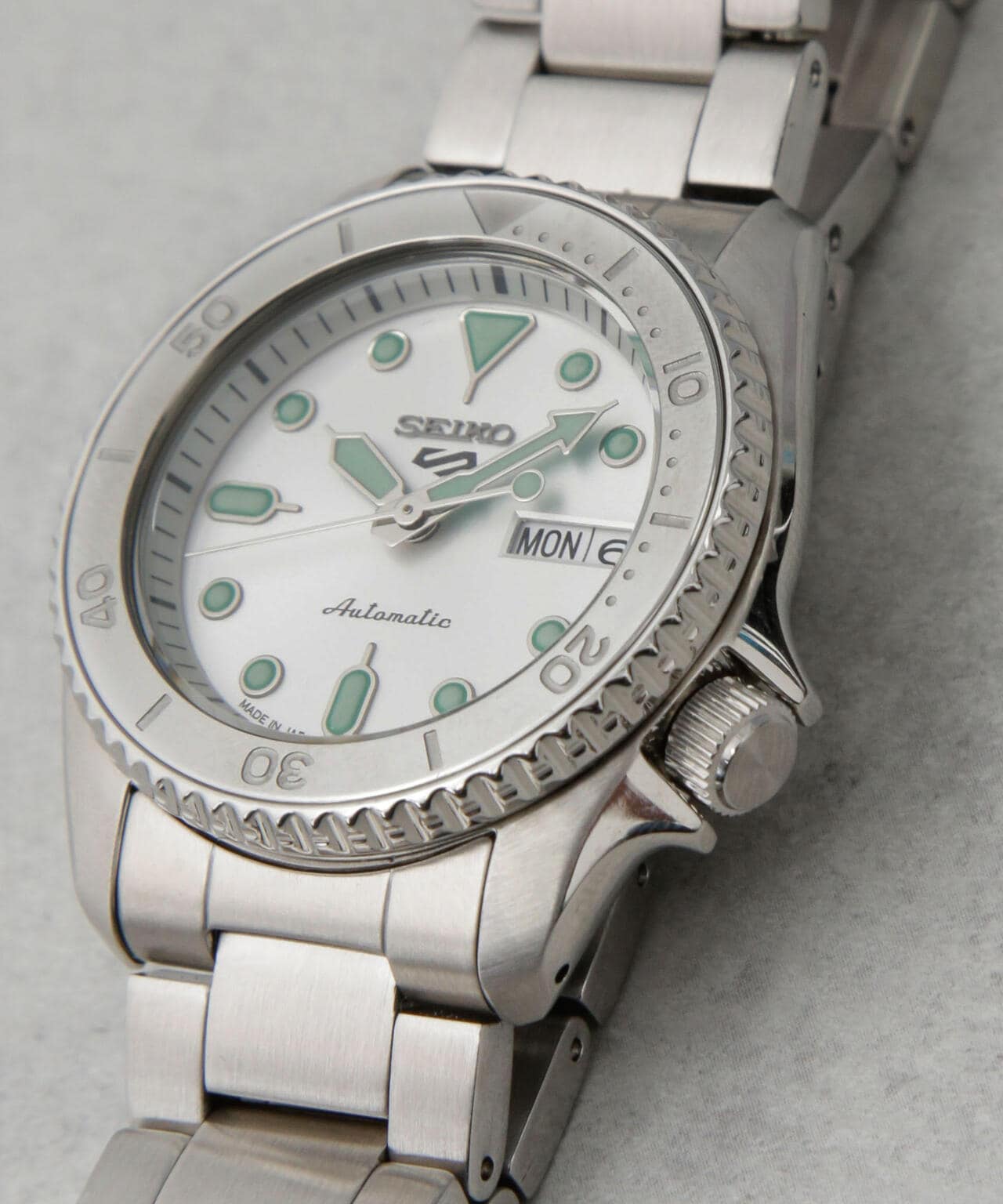 SEIKO/別注 Seiko 5 Sports 6704237003