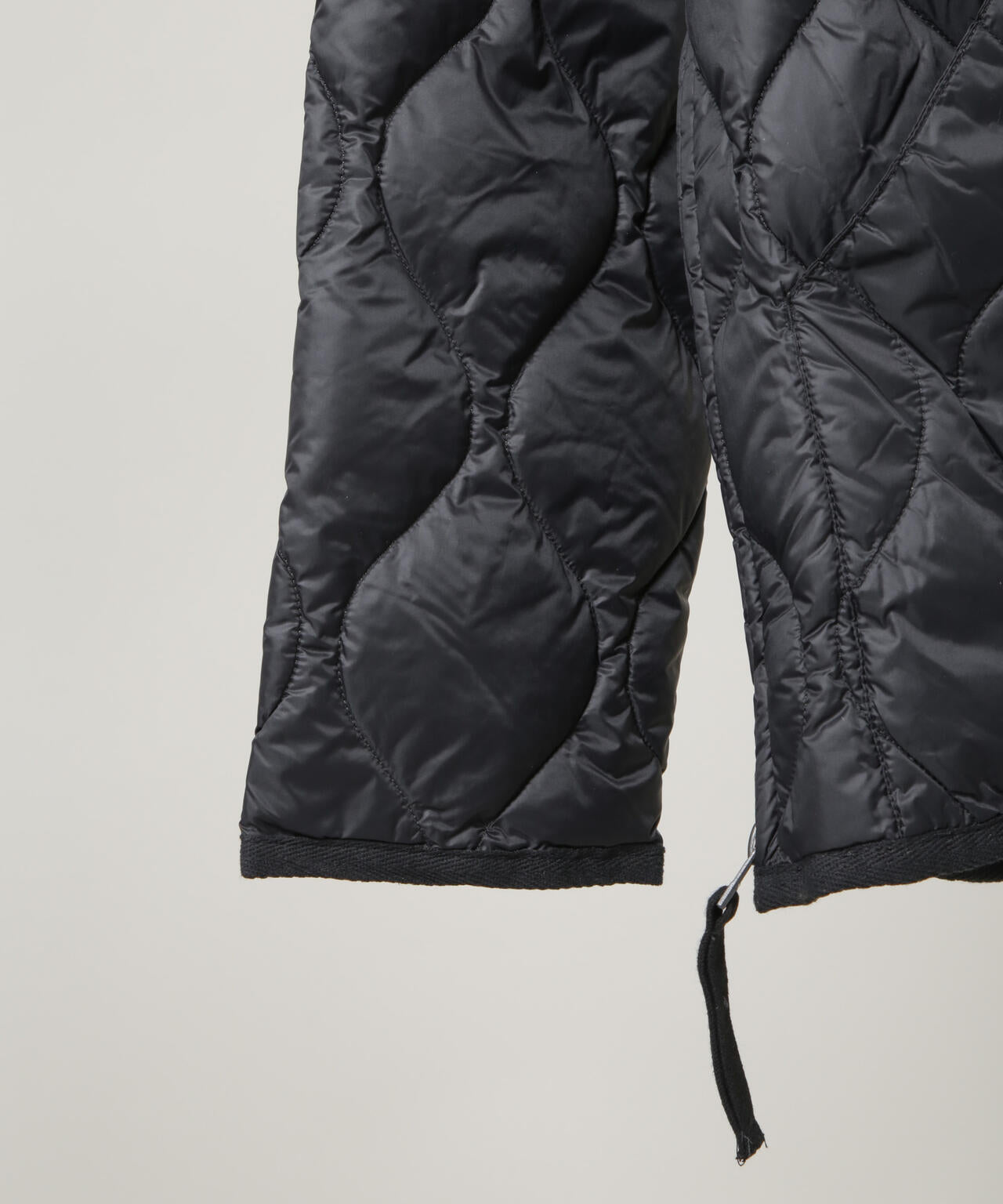 TAION/MILITARY W-ZIP V NECK DOWN JKT 6705214035