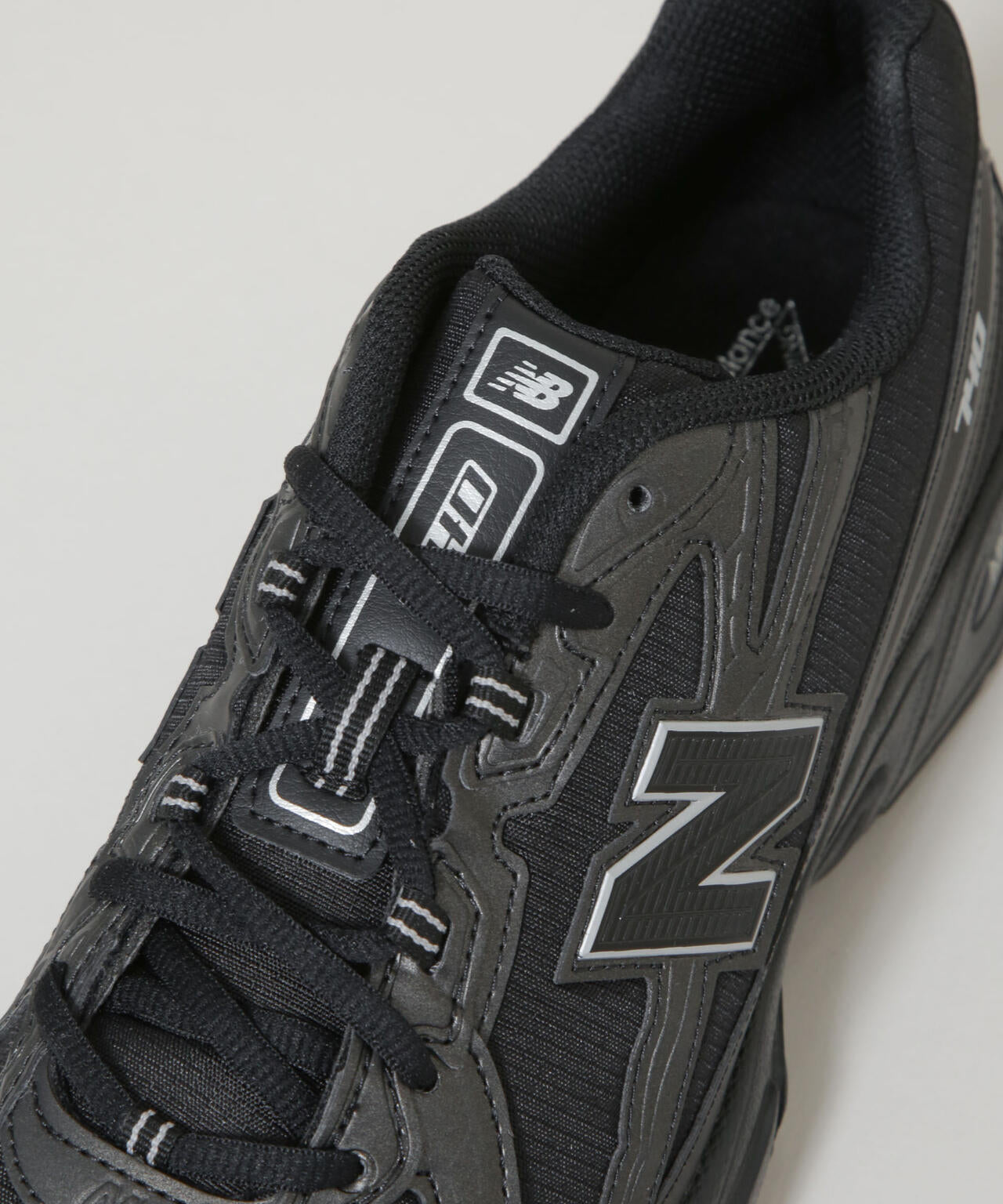 new balance/740 6705234142