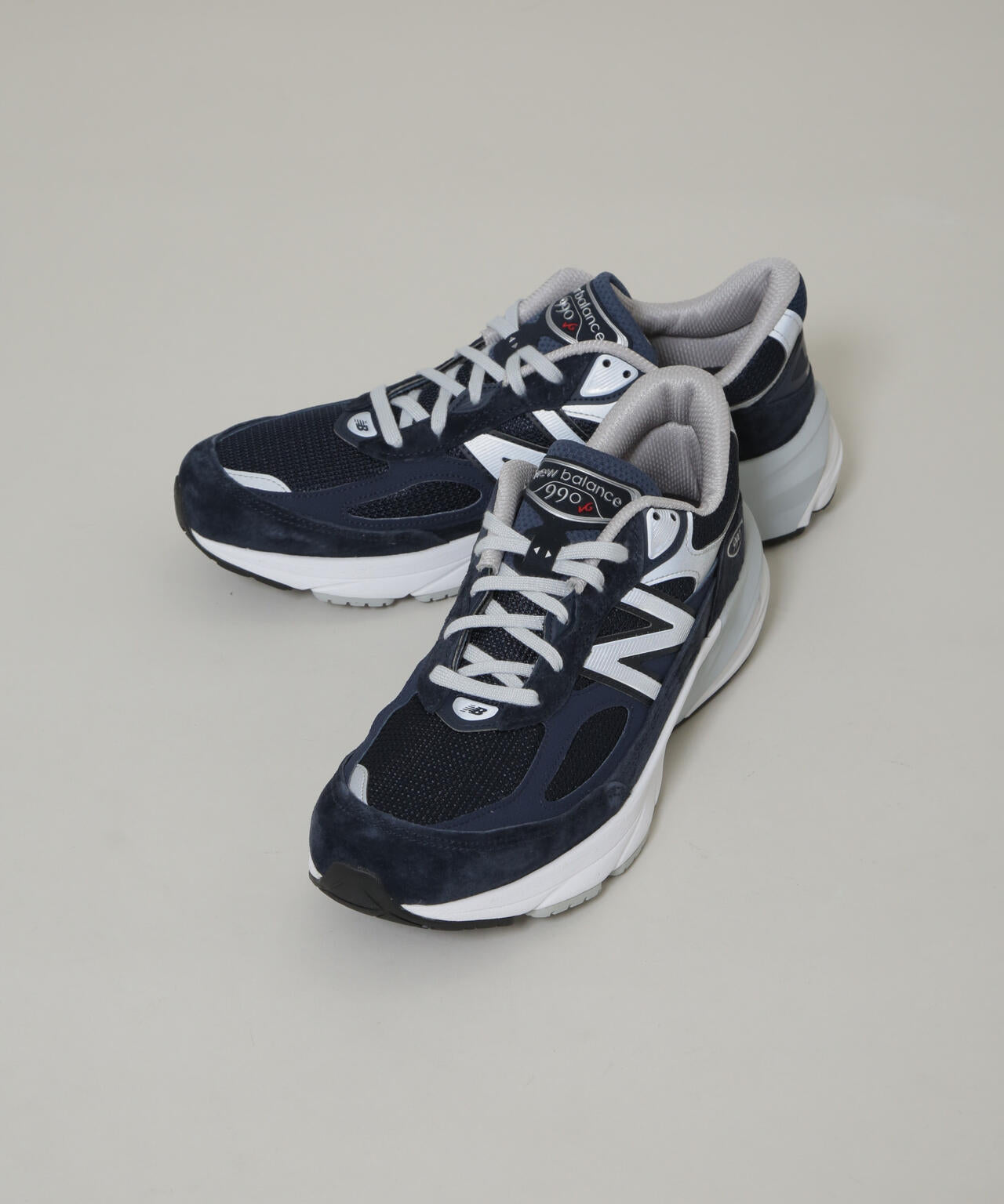 new balance/M990v6