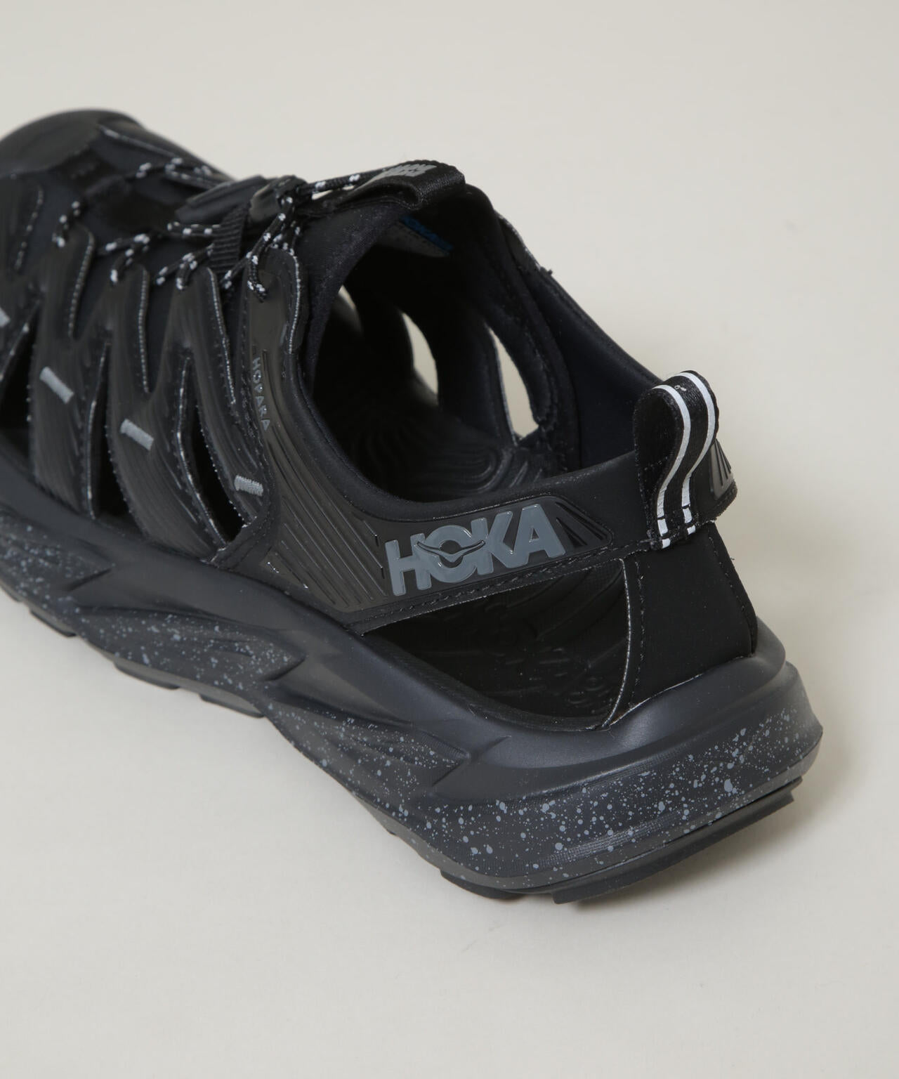HOKA/U HOPARA 6706134042