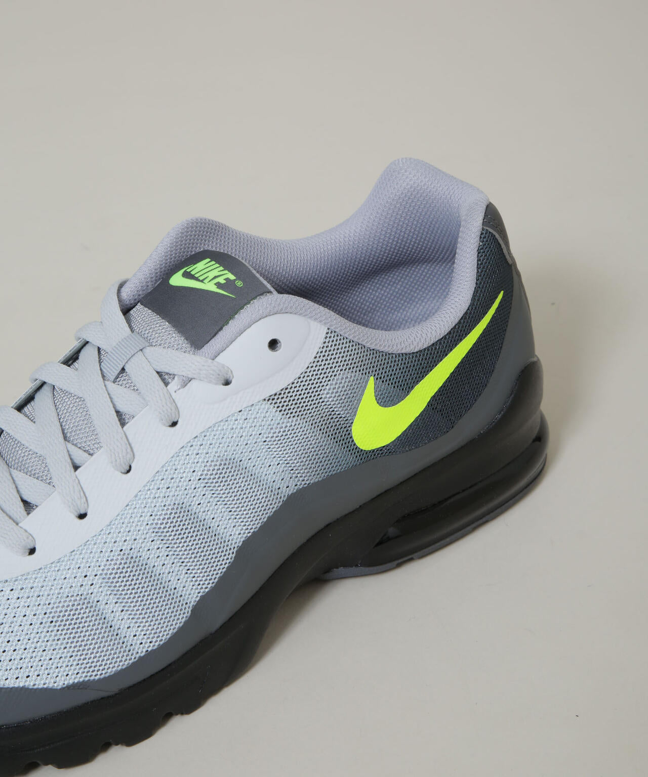 NIKE/ナイキ エア マックス インビガー 6706134054