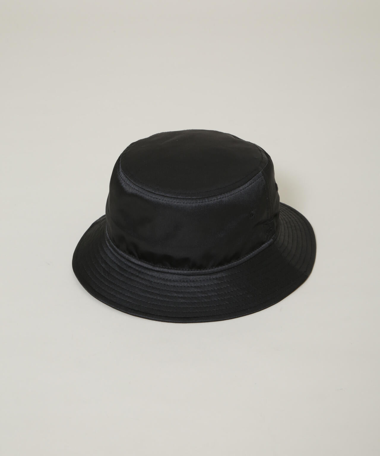 NEW ERA(R)/別注 BUCKET01 / SATIN HAT