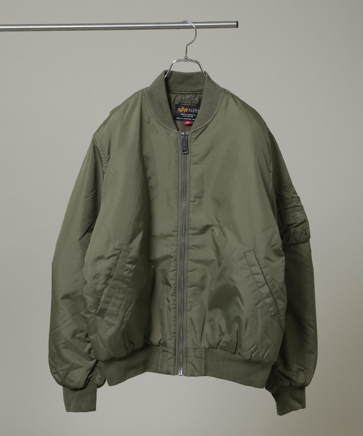ALPHA INDUSTRIES/MA-1 RELAXED FIT FLIGHT JACKET 6706212026
