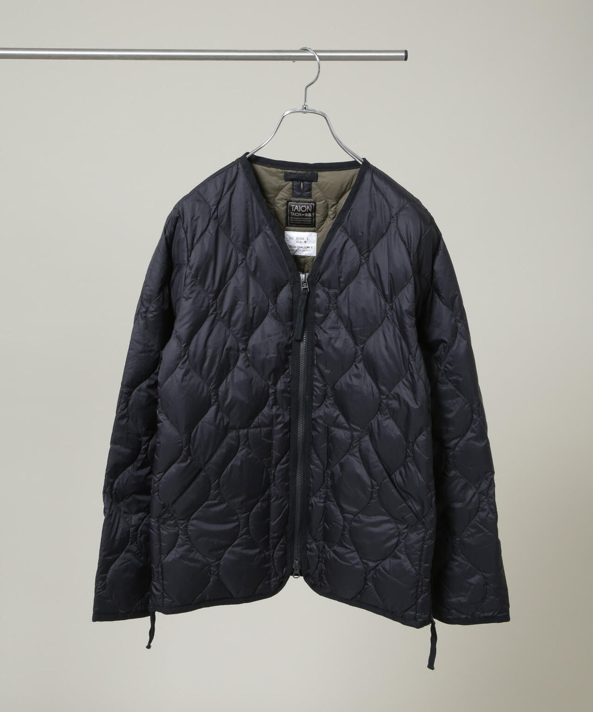 TAION/MILITARY W-ZIP V NECK DOWN JKT 6706214006