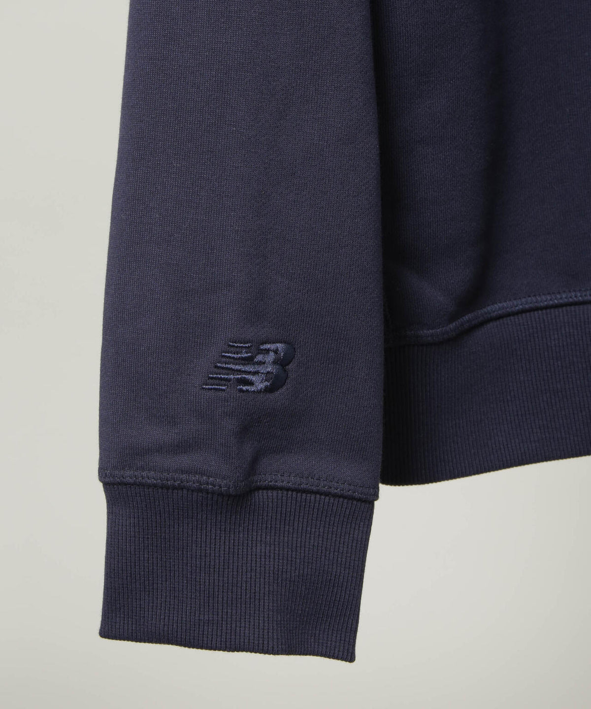new balance/International Stamp スウェットクルー 6706223006