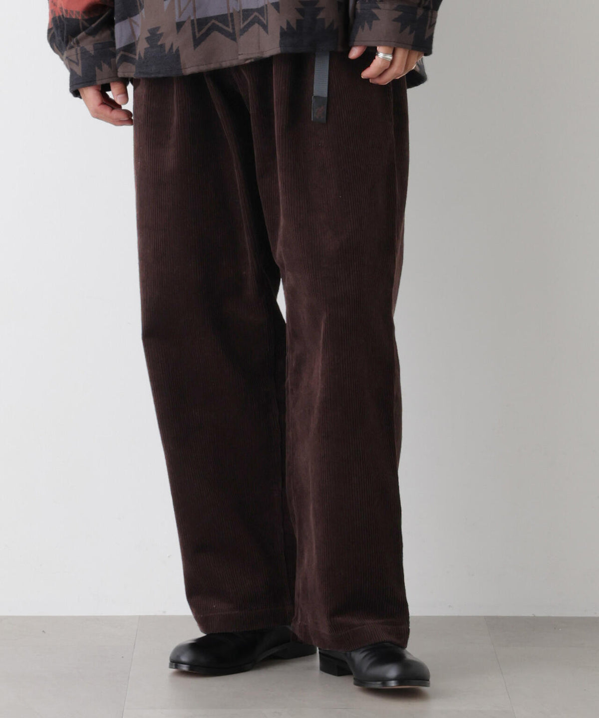 Gramicci/別注 グラミチ コーデュロイ ワイド タック パンツ 6706227030