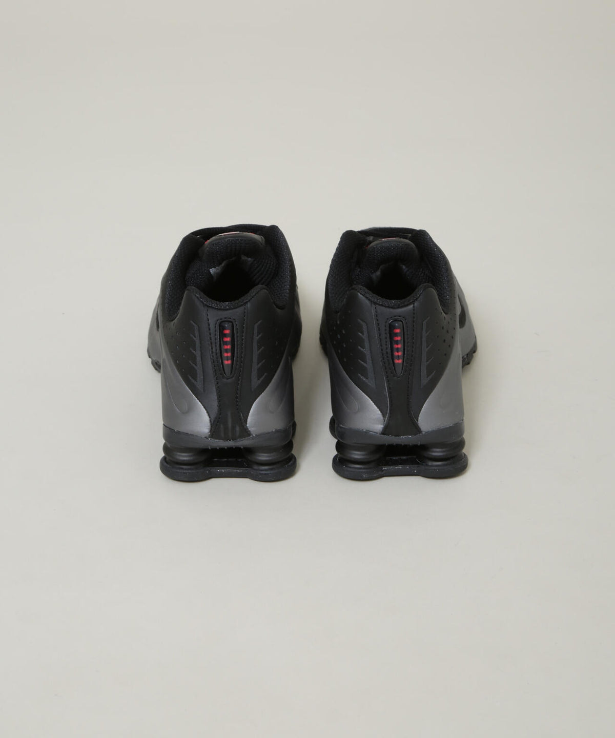 NIKE/ナイキ ショックス R4 6706234035