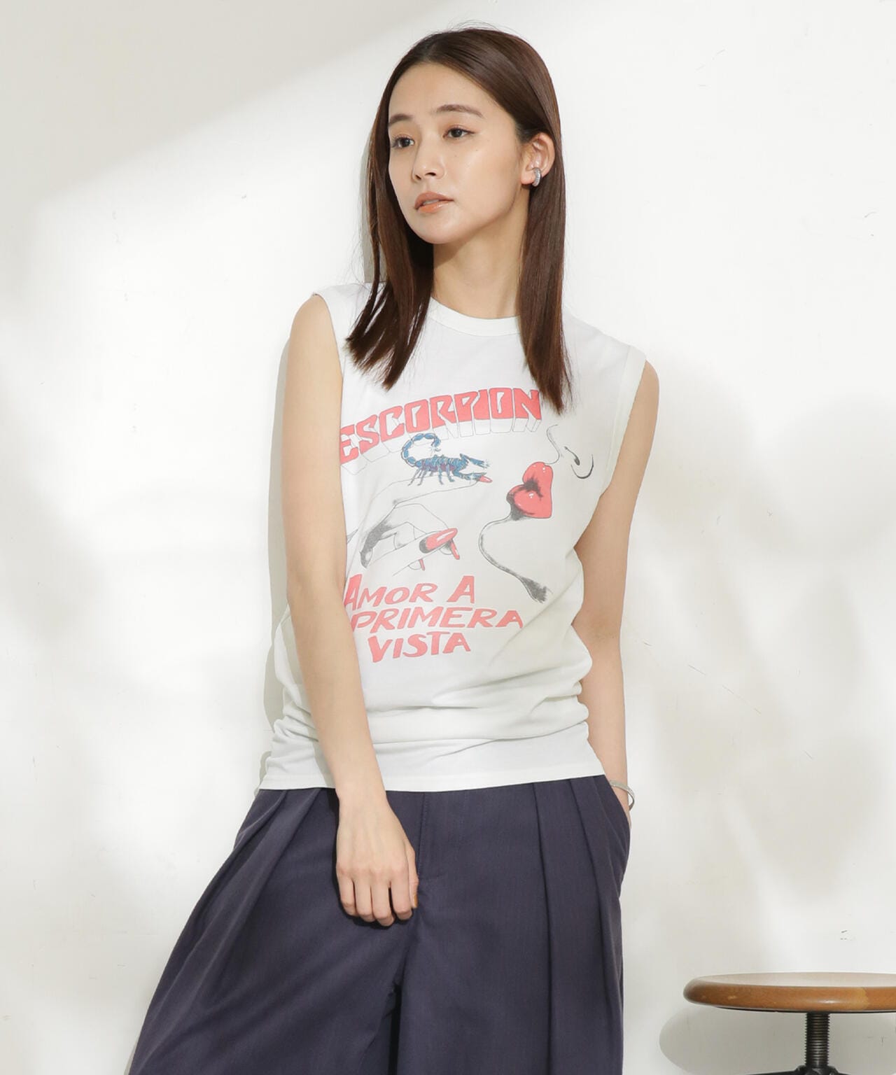 R JUBILEE/SLEEVE LESS BAND TEE 6713124025