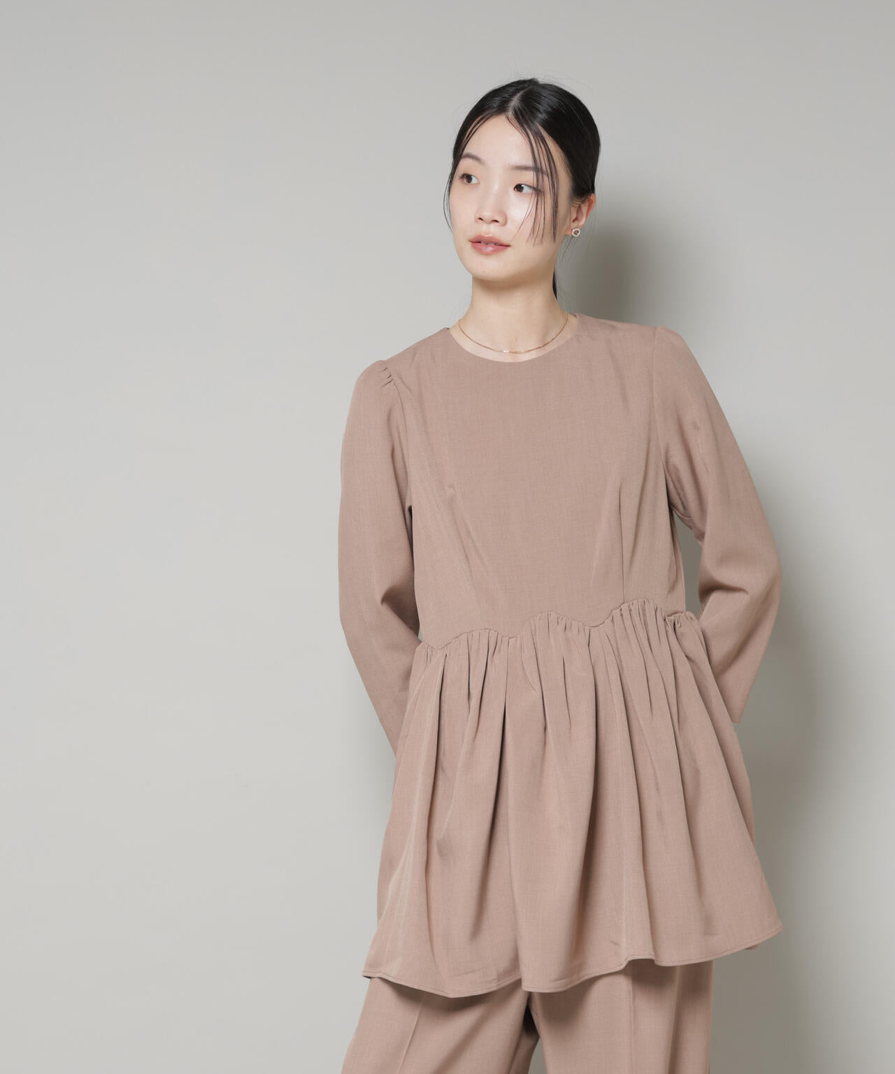 troisieme chaco/TWILL ペプラムトップス(セットアップ可) 6715220034