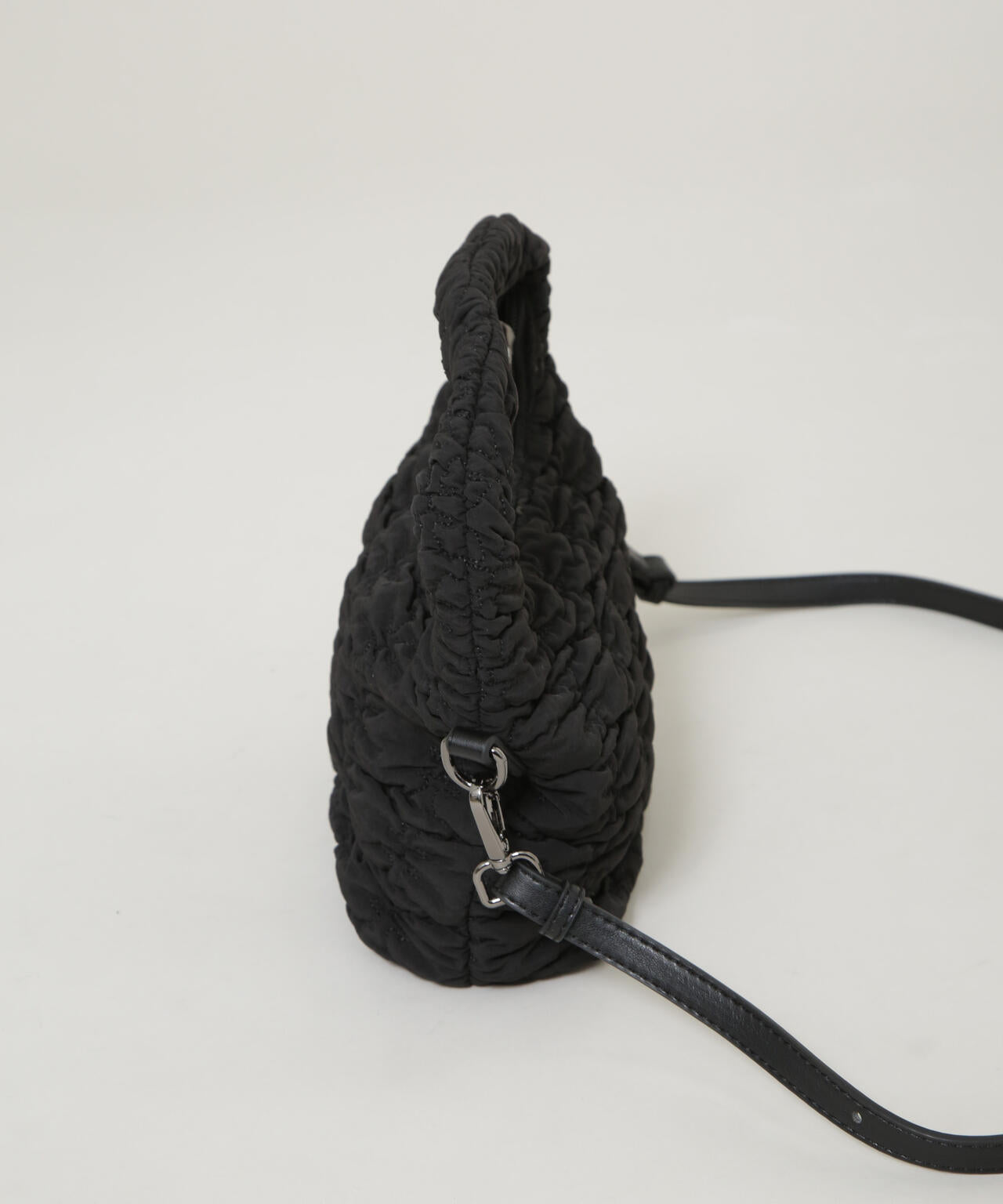 HVISK/Twist クロスボディバッグ 6715232412