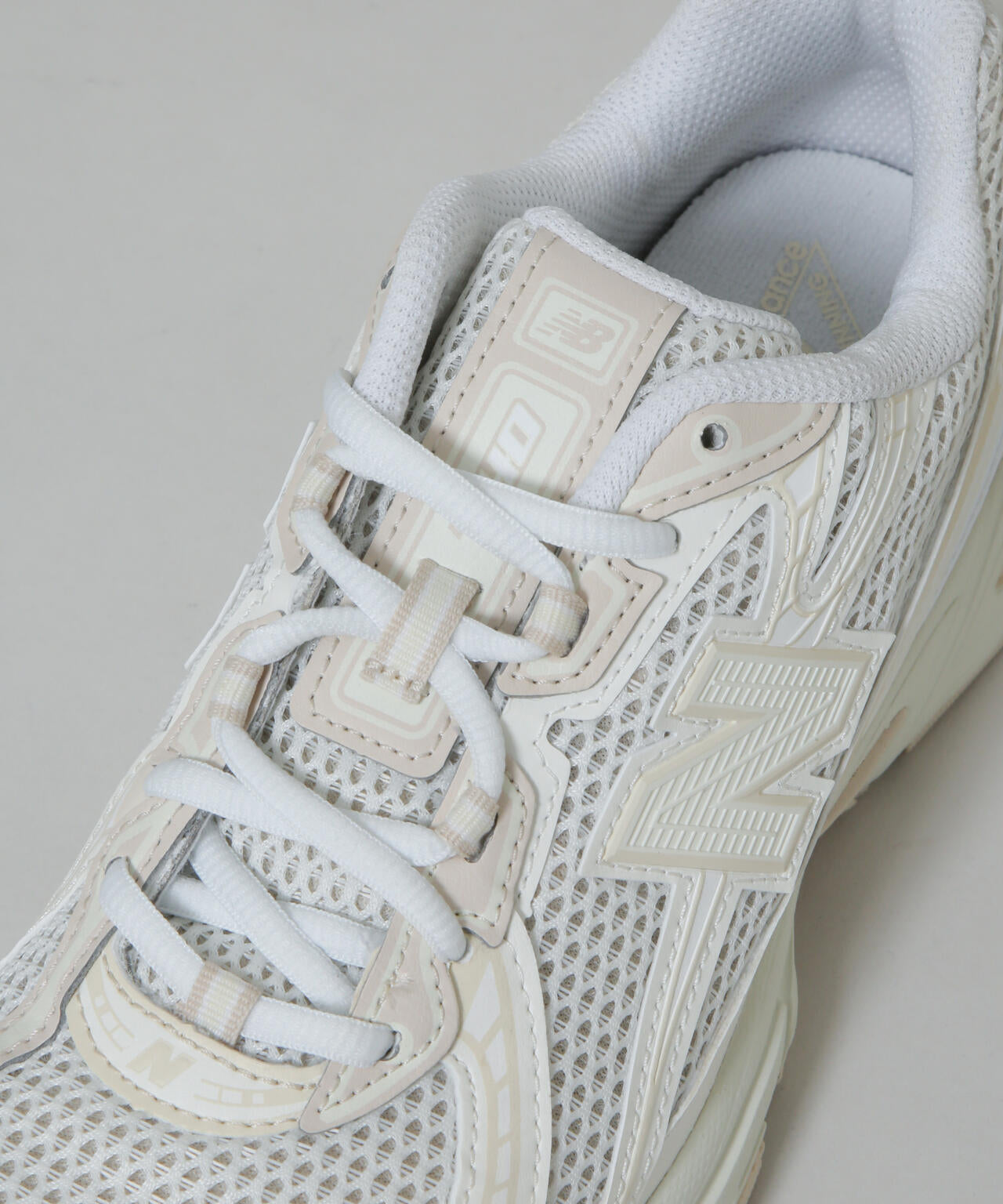 new balance/740 6715234059