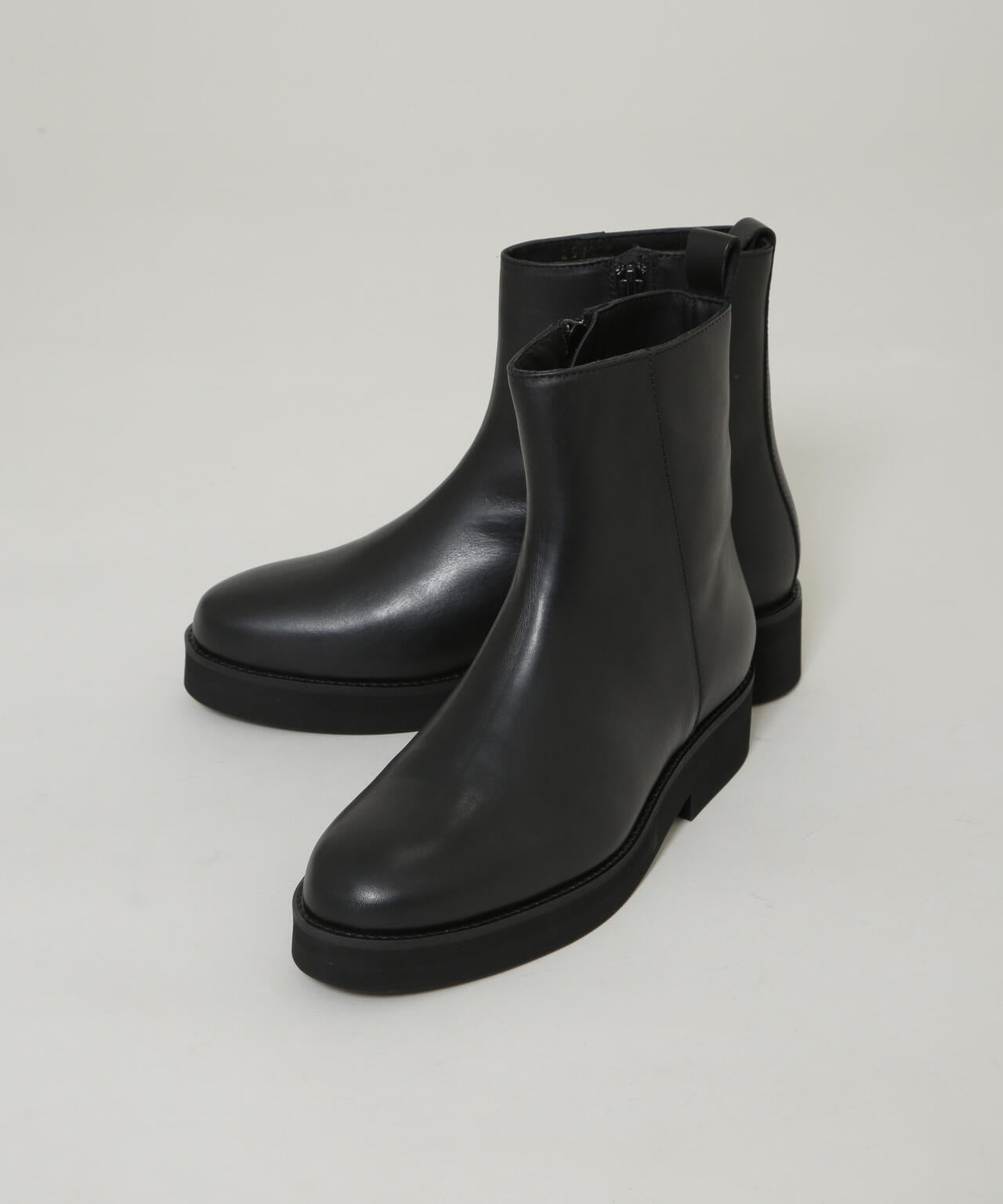 CAMINANDO/SIDE ZIP SHORT BOOTS