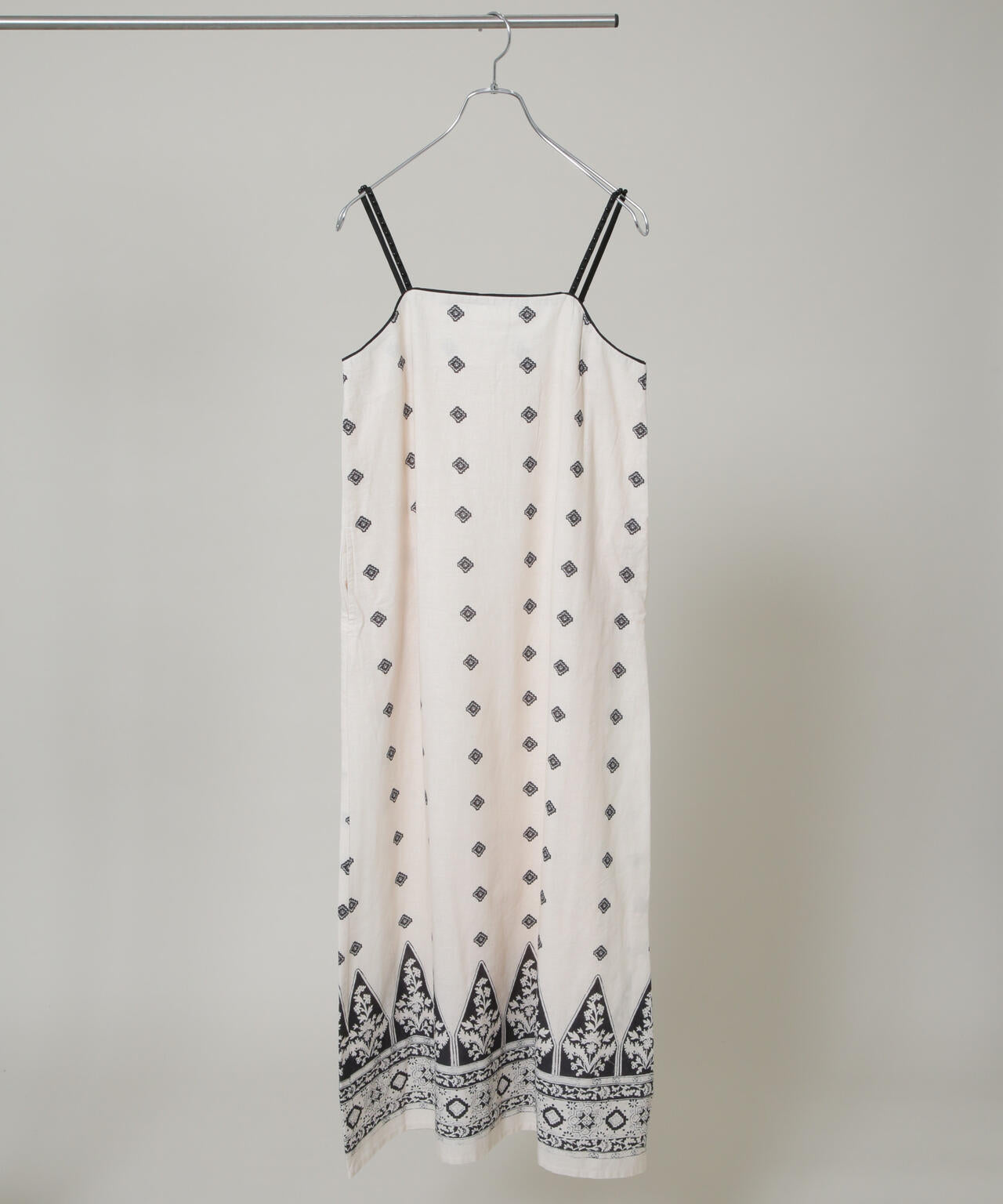 Sara mallika/Zigzag Flower Print Cami Dress 6716119005