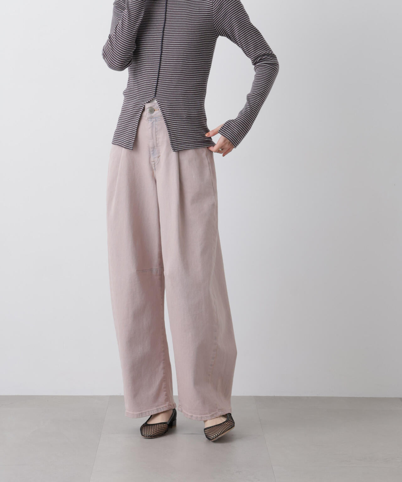 SOMETHING/HANA TUCK CURVE TAPERED