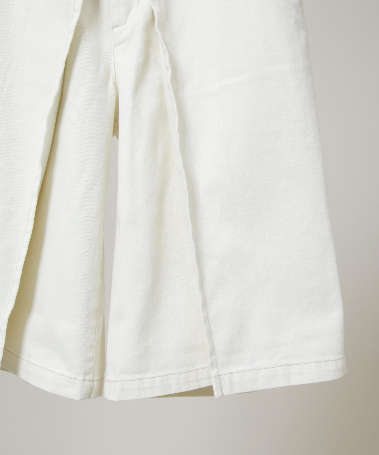 157/HALF TUCK SHORTS 6716127024