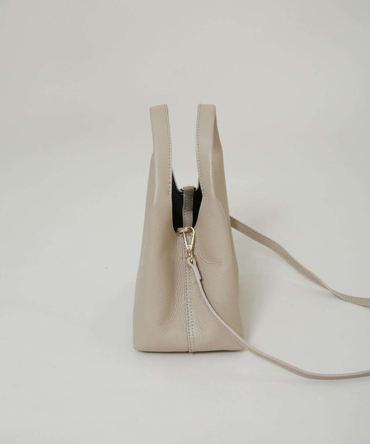 AULENTTI/レザーインポーチトート 6716132026