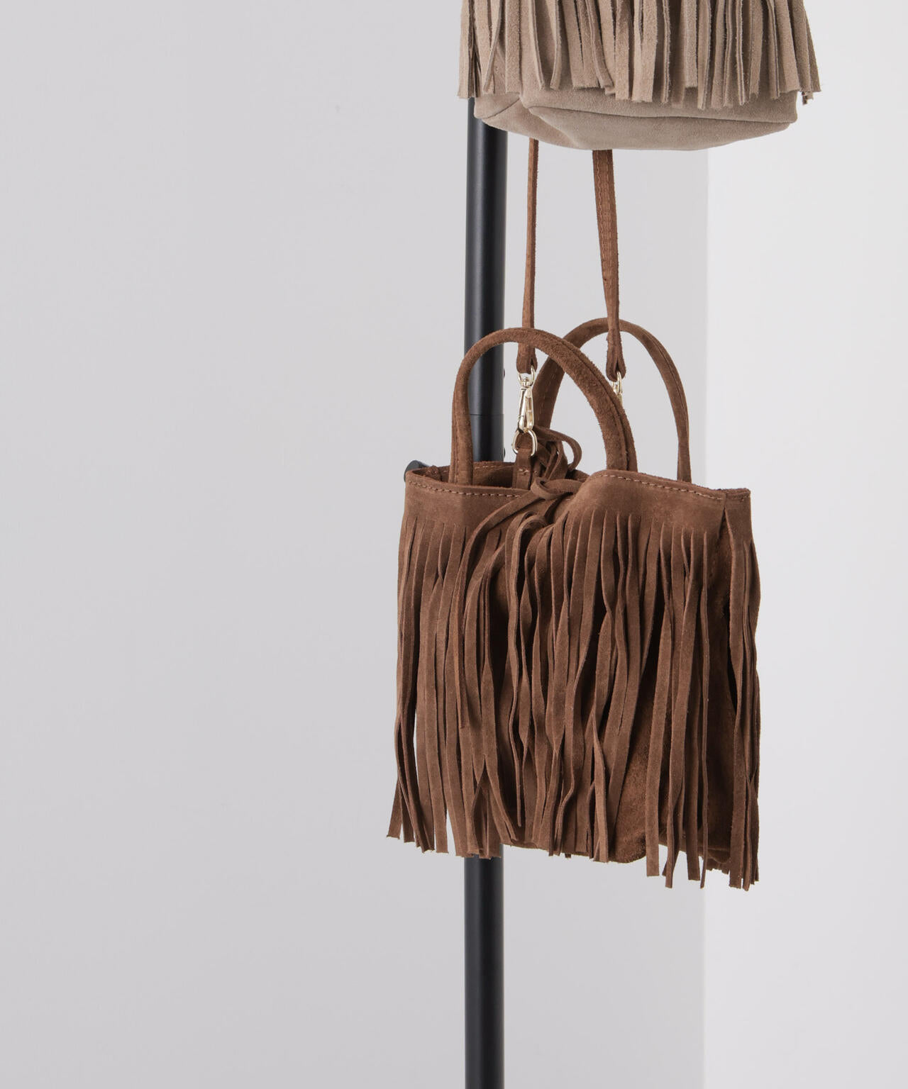 AULENTTI/スエードフリンジショルダーバッグ