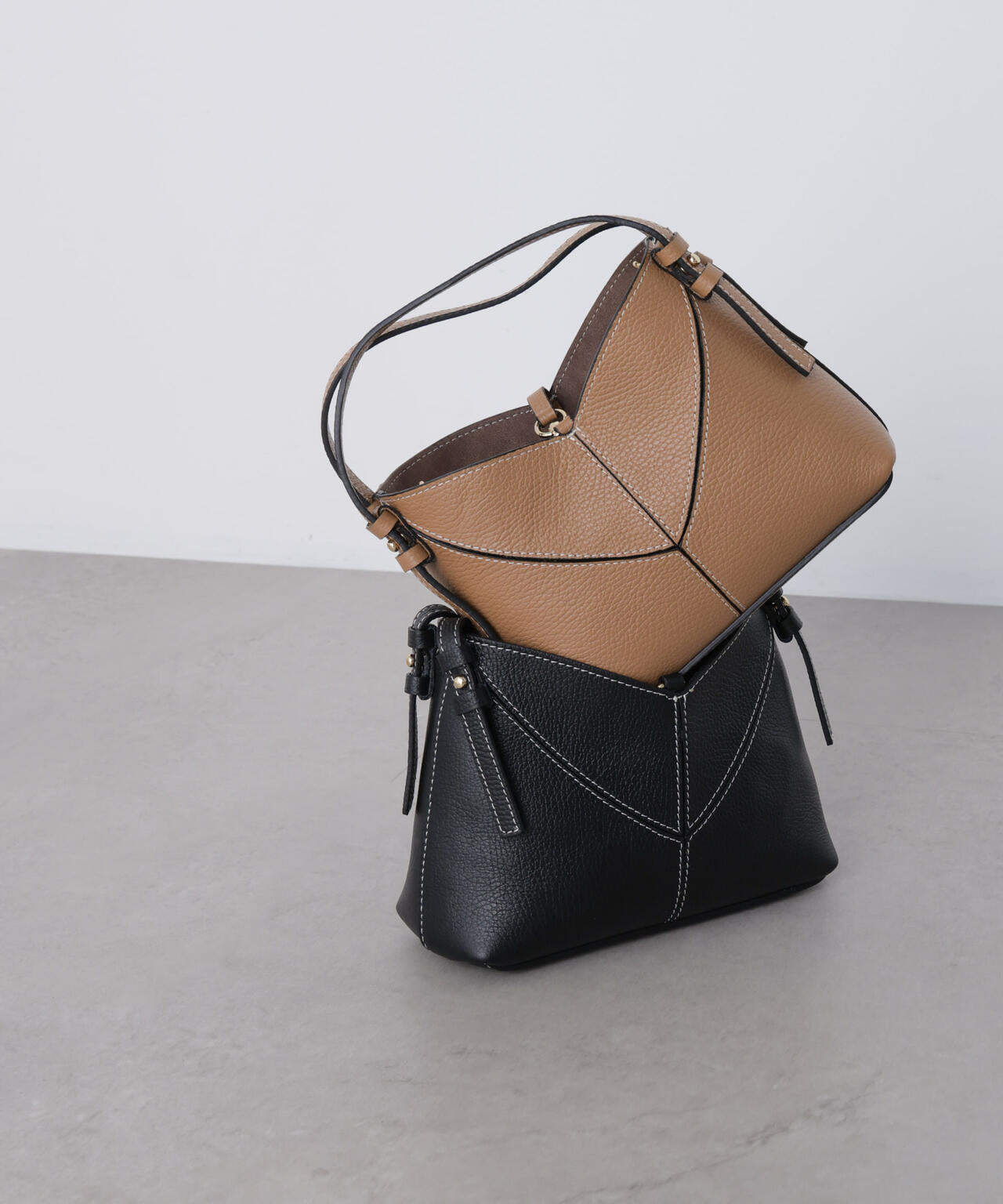 AULENTTI/レザーステッチショルダーバッグ 6716132072