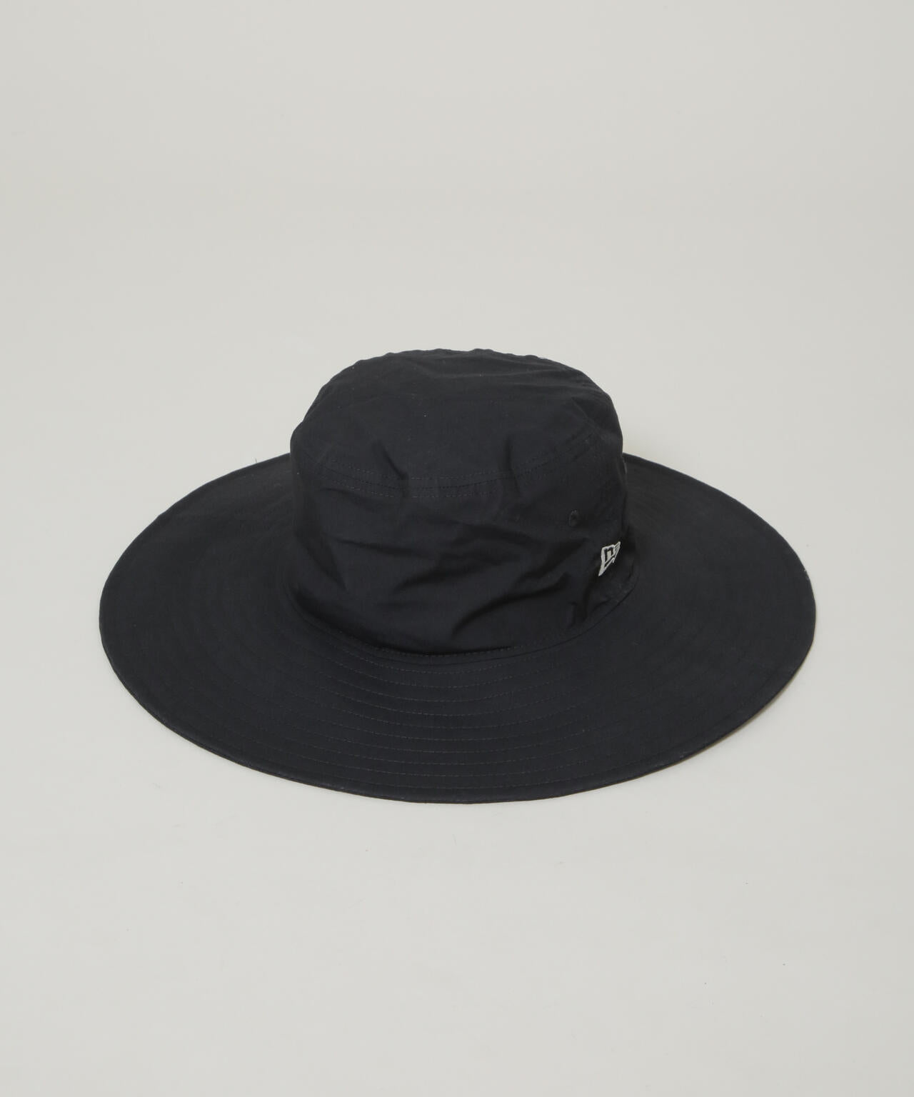 NEW ERA(R)/ADVENTURE WB TYPEWRITER BLK 6716139011
