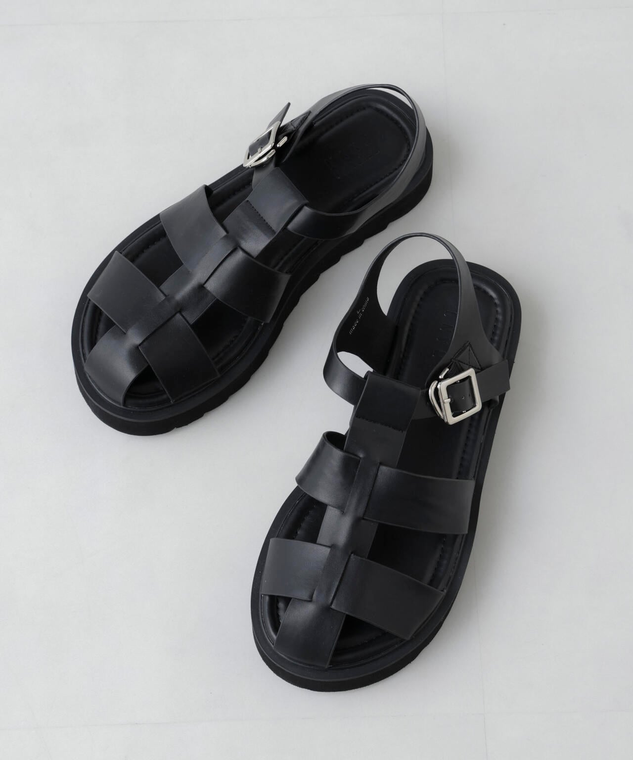 ライトウェイトグルカサンダル 6724135206