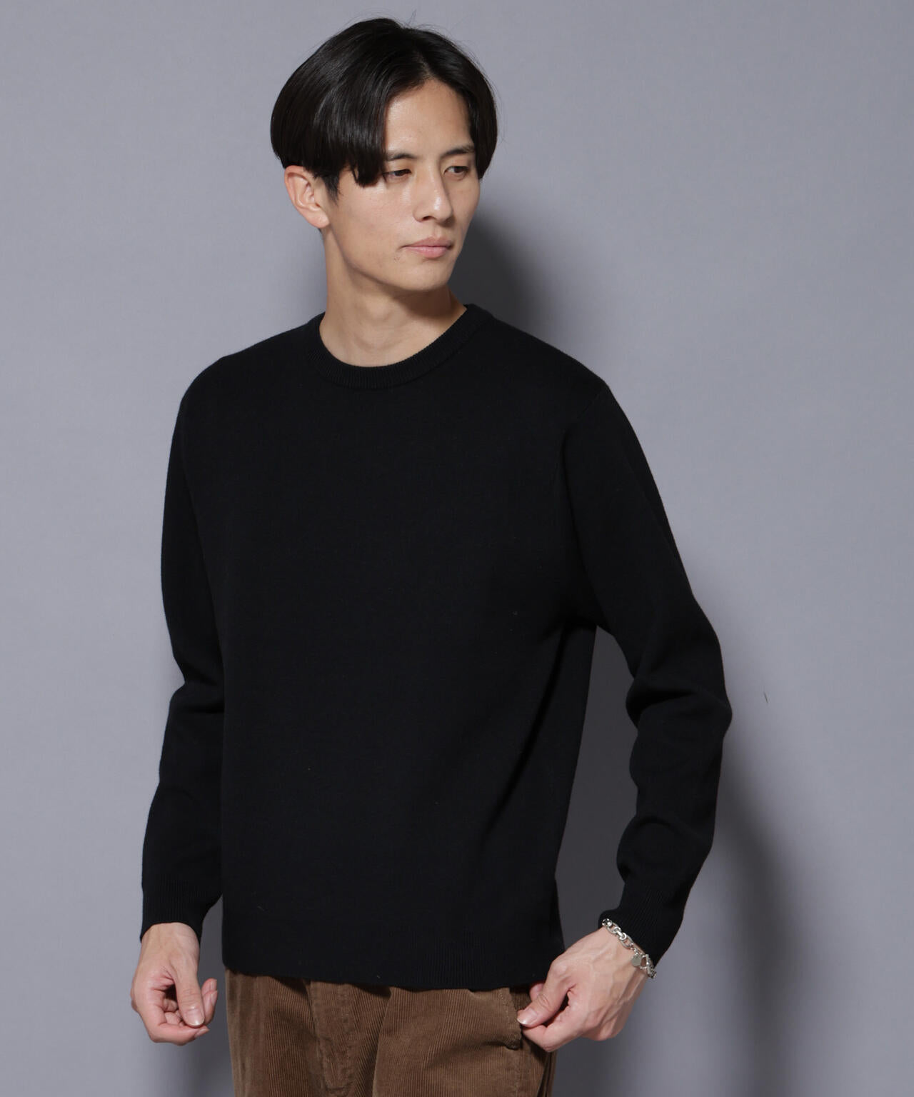 シルク混クルーネックニット