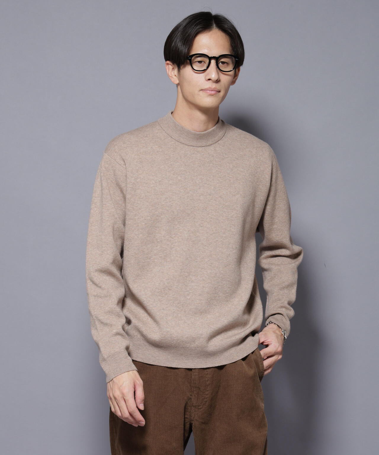 シルク混モックネックニット