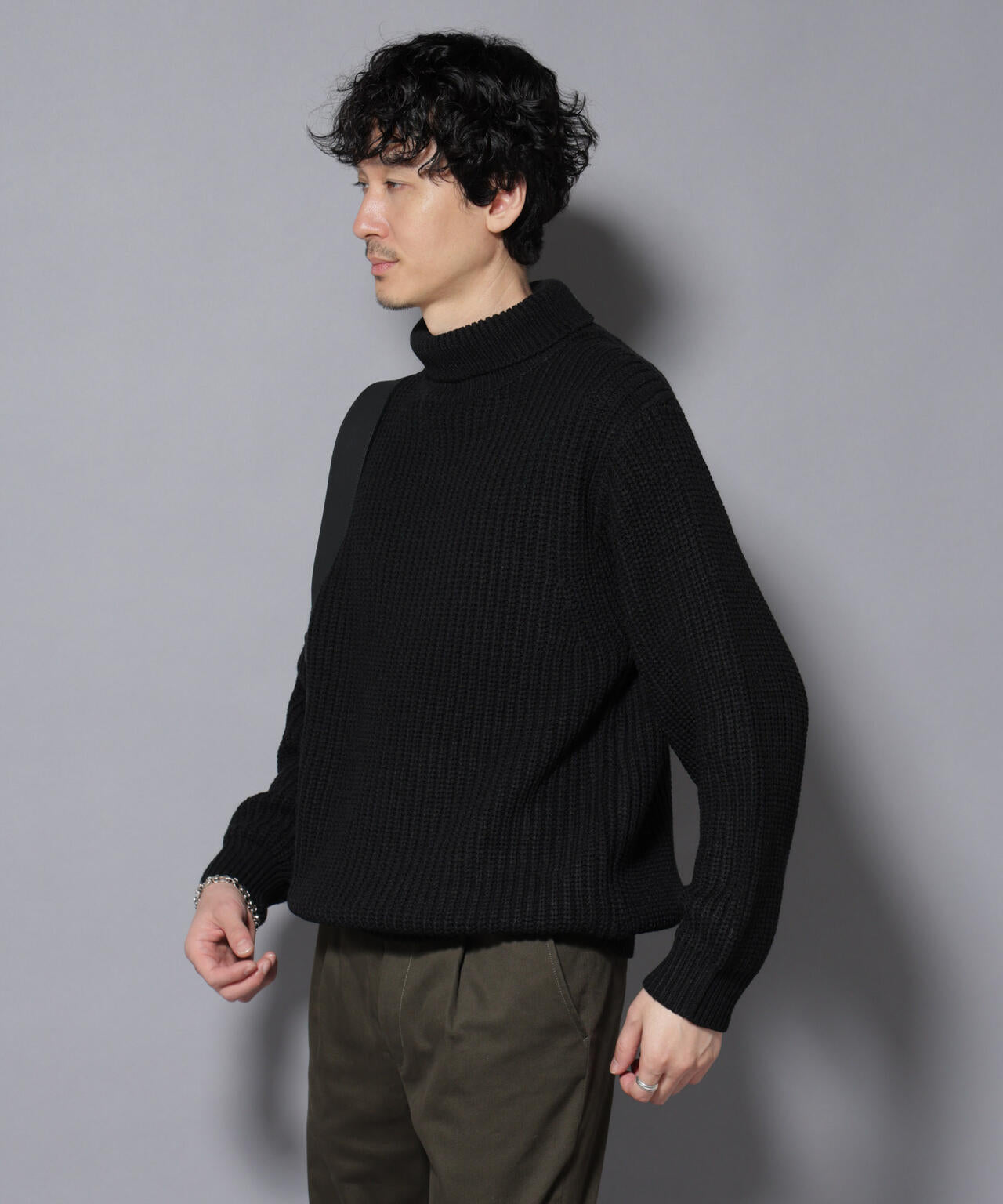 ローゲージタートルニット 6726122208