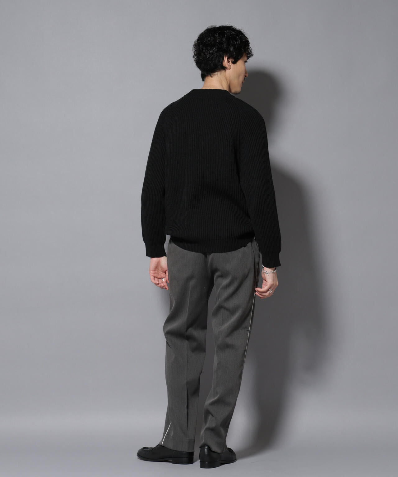 ウォーム側章ストレートスラックス 6726127201