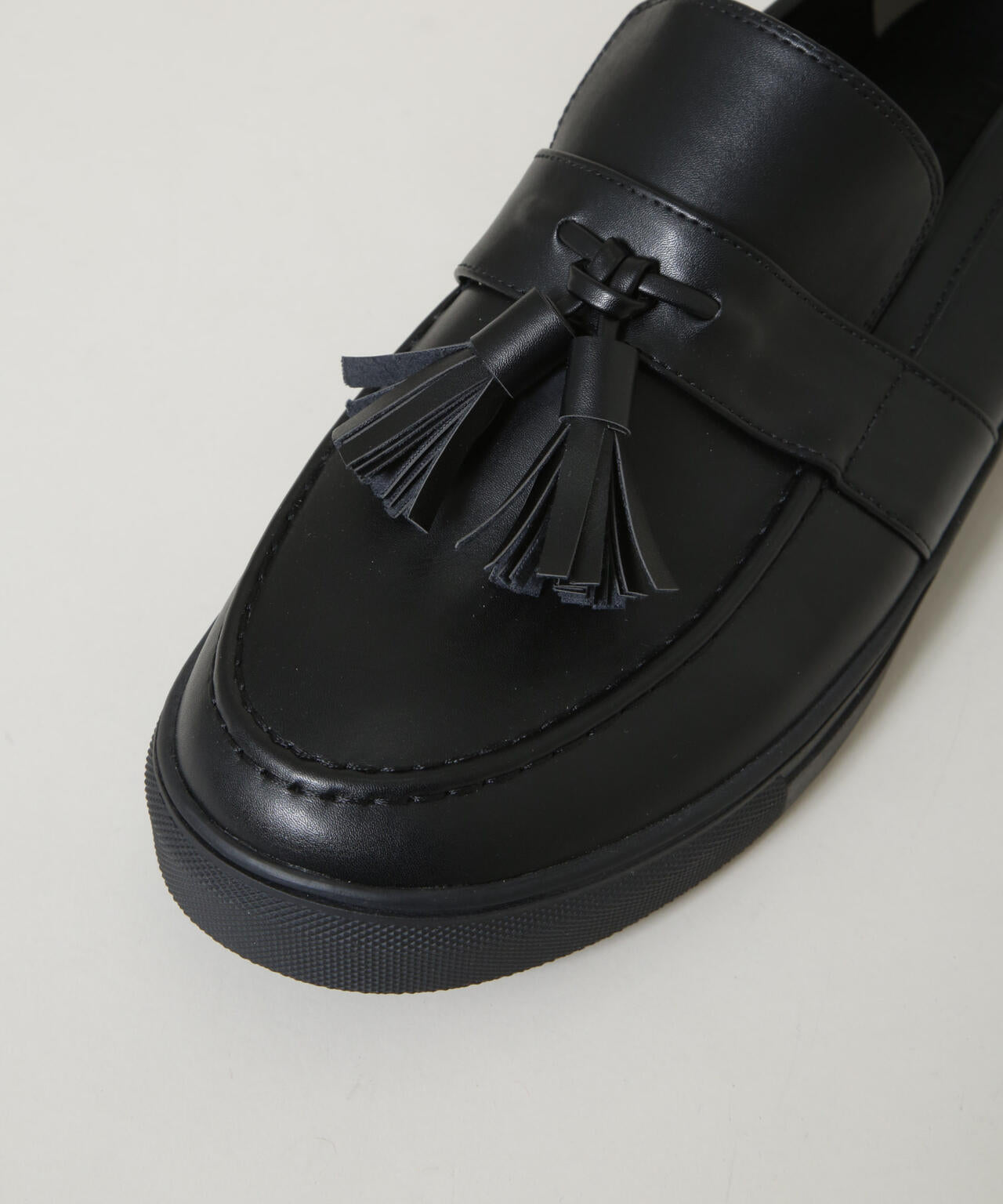 タッセルローファースニーカー 6726133201