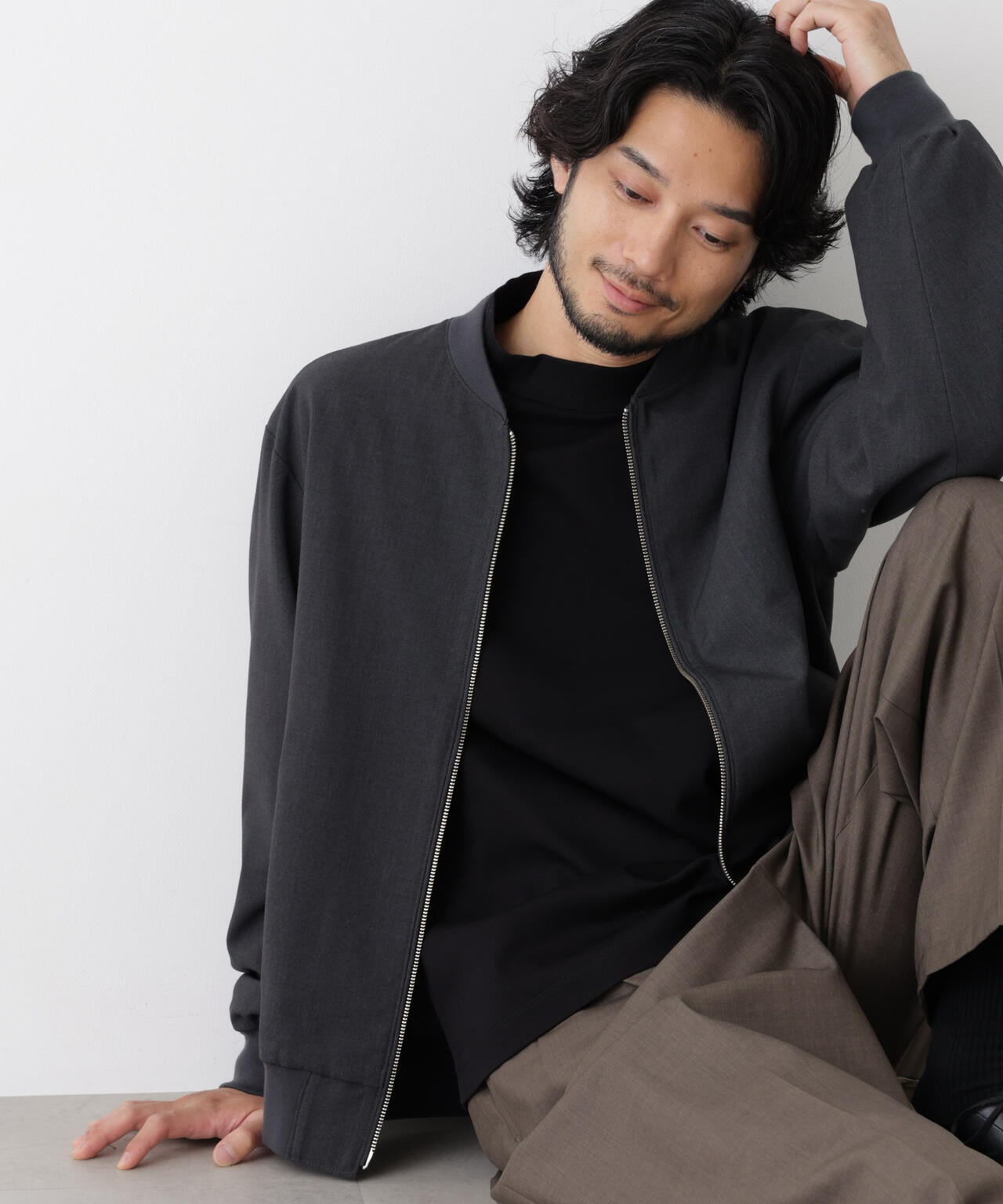 181cm　B:75 W:73 H:90 着用サイズ：L