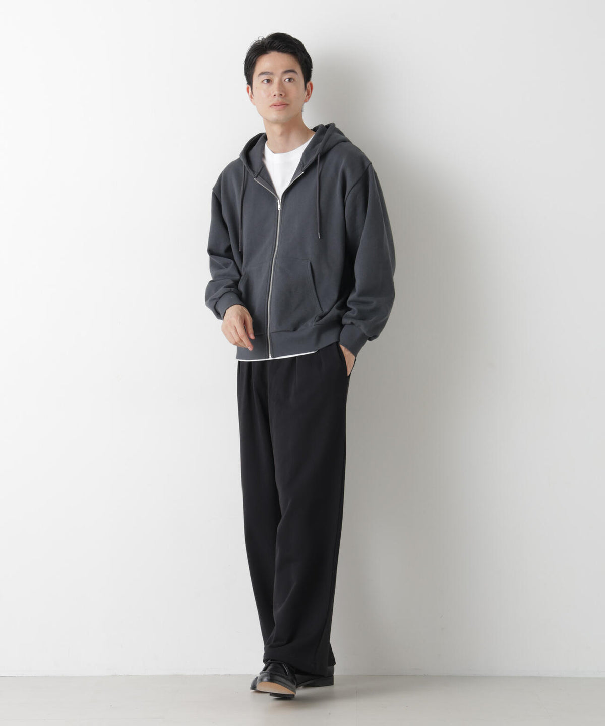 WEB限定/ワイドフィットスウェットZIPパーカー 6726223217