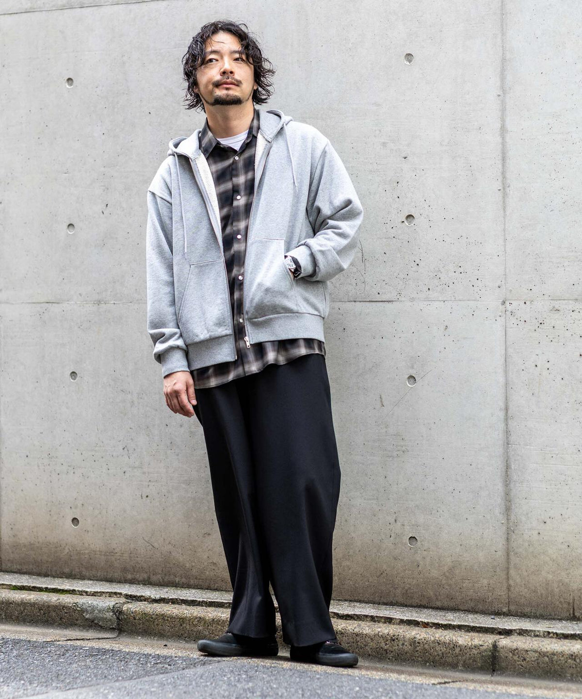 WEB限定/ワイドフィットスウェットZIPパーカー 6726223217