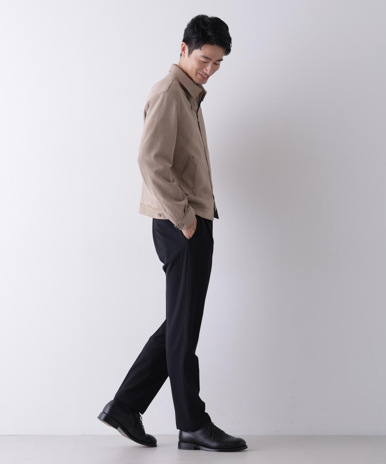 ALWAYS タイトテーパード スラックス 6726227201