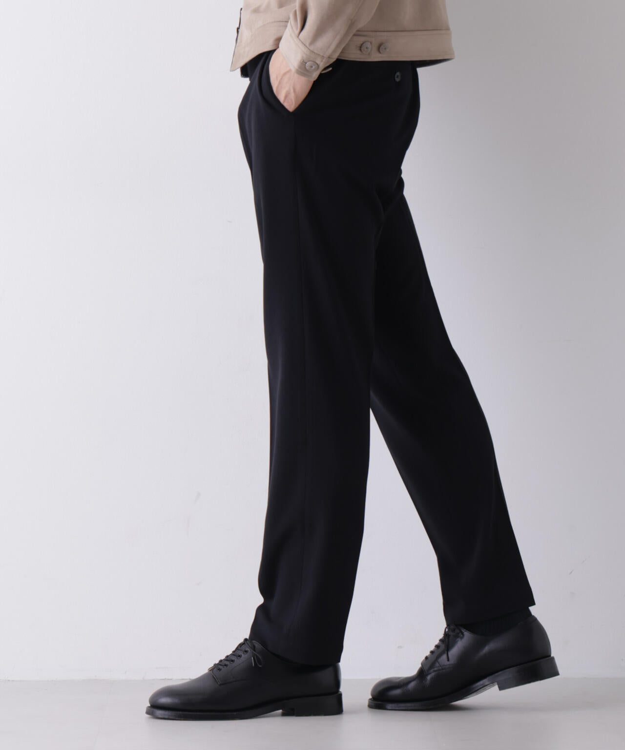 185cm B:92 W:77 H:90 着用サイズ：L
