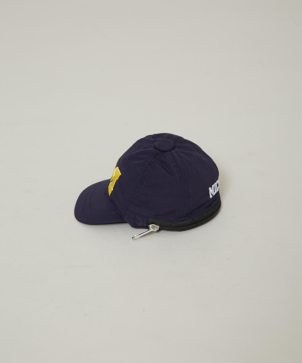 University/MICHIGAN CAP POACH 6726252004