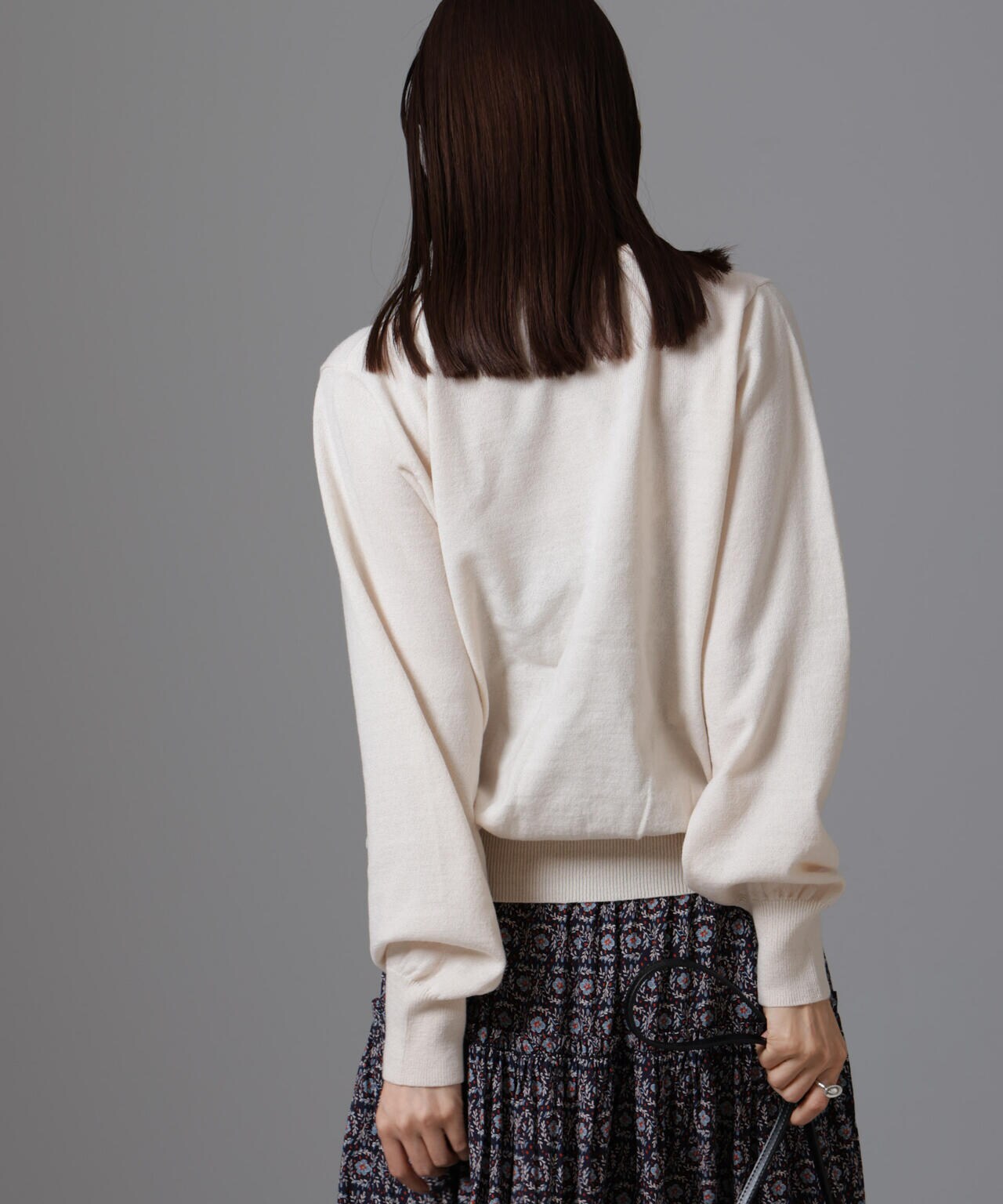 静電気防止 Vネックプルオーバーニット 6734222332