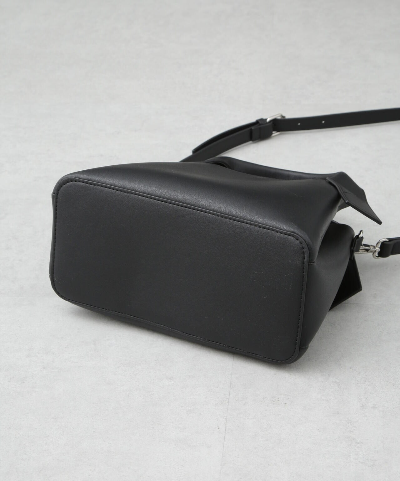 WEB限定/アウトハンドルデザイントートバッグ 6734232308