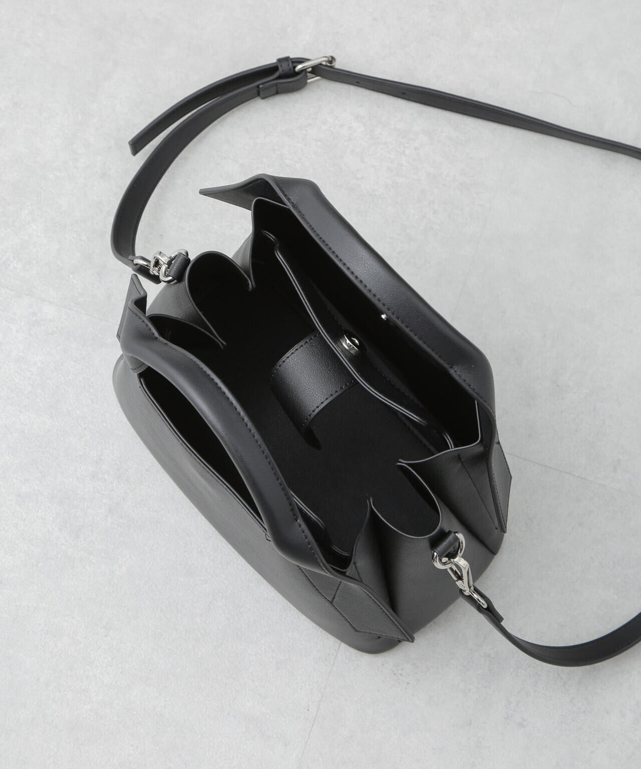 WEB限定/アウトハンドルデザイントートバッグ 6734232308