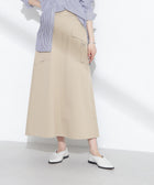 ベージュ
