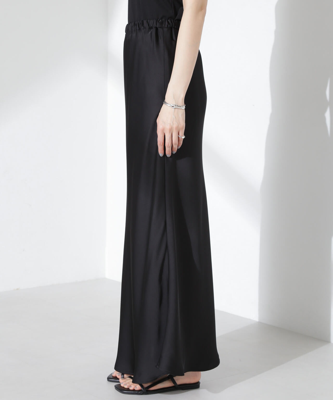 サテンフレアスカート 6735130313