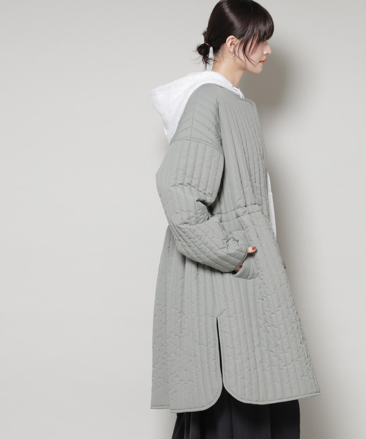 撥水加工 中綿キルティングウエストドロストノーカラーコート 6735211312